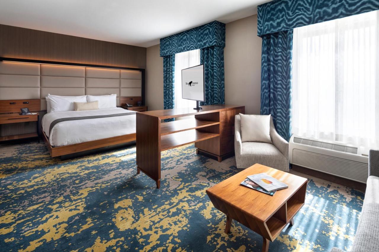 Bear Springs Hotel Highland Ngoại thất bức ảnh