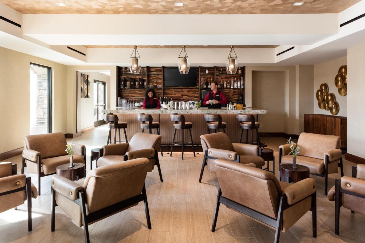 Bear Springs Hotel Highland Ngoại thất bức ảnh
